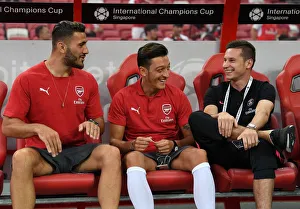 Arsenal V PSG Pre Season Friendly 2018-19 Prints: Arsenal's Ozil and Kolasinac Chat with Draxler before Arsenal vs