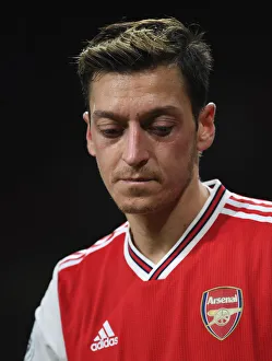 Arsenal's Ozil Shines in Arsenal vs. Southampton Premier League Clash (November 2019)
