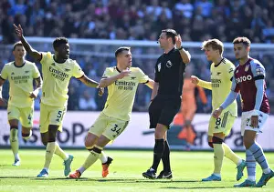 Arsenal's Partey and Xhaka Protest Referee During Aston Villa vs Arsenal, Premier League 2021-22