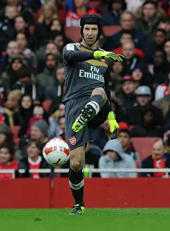Arsenal's Petr Cech in Action Against VfL Wolfsburg at the Emirates Cup 2015/16