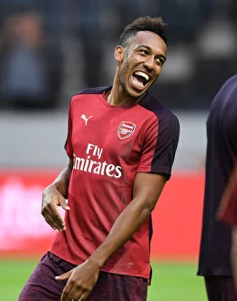 Arsenal v SS Lazio 2018-19 Collection: Arsenal's Pierre-Emerick Aubameyang Prepares for Action against SS Lazio in Stockholm (2018)