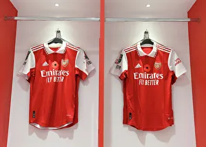 Arsenal's Poppy-Emblazoned Jerseys: Arsenal vs. Brighton & Hove Albion in Carabao Cup 2022-23