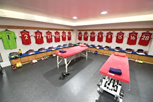 Chelsea V Arsenal 2019-20 Prints: Arsenal's Pre-Match Huddle: United Front Against Chelsea, Premier League 2019-20