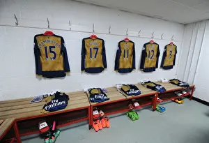 Bournemouth V Arsenal 2015-16 Prints: Arsenal's Pre-Match Huddle: United in Focus - Bournemouth vs Arsenal