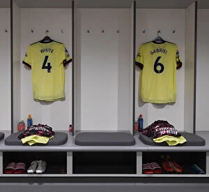 Images Dated 20th November 2021: Arsenal's Pre-Match Preparation: Ben White and Gabriel's Shirts in Liverpool's Anfield Dressing Room