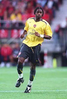Arsenal's Pre-Season Triumph: 3-0 Victory Over AZ Alkmaar, 2006