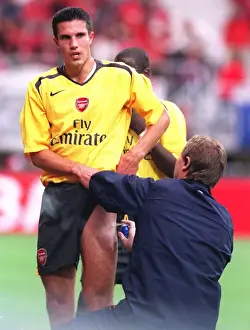 Arsenal's Pre-Season Triumph: 3-0 Victory Over AZ Alkmaar, Holland, 2006