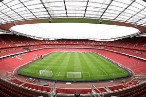 Arsenal's Premier League Triumph: Arsenal 1-0 West Bromwich Albion at Emirages Stadium (August 16, 2008)
