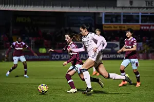 West Ham United Women V Arsenal Women 2022-23 Prints: Arsenal's Rafaelle Souza in Action during Women's Super League Clash against West Ham United