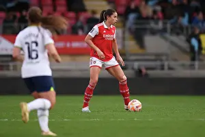 Arsenal's Rafaelle Souza Faces Off Against Tottenham Hotspur in FA Women's Super League Clash