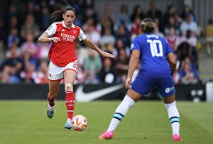 Images Dated 21st May 2023: Arsenal's Rafaelle Souza Outruns Chelsea Defenders in FA Women's Super League Thriller