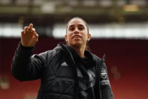 Arsenal's Rafaelle Souza Readies for FA WSL Clash Against Chelsea at Emirates Stadium