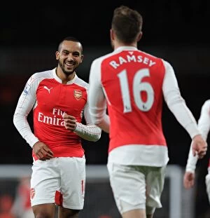 Images Dated 5th December 2015: Arsenal's Ramsey and Walcott: Celebrating Goals Against Sunderland (2015-16)