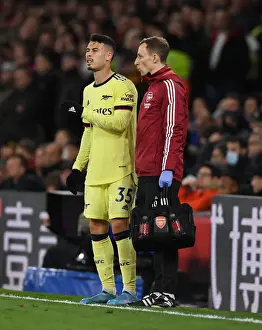 Arsenal's Ricky O'Donoghue Tends to Injured Gabriel Martinelli vs Crystal Palace (April 2022)