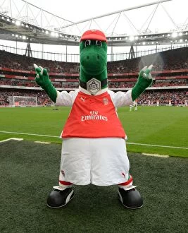 Images Dated 26th July 2015: Arsenal's Roaring Mascot Gunnersaurus Gears Up for Emirates Cup 2015/16: Arsenal vs VfL Wolfsburg