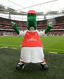 Arsenal's Roaring Mascot Gunnersaurus Gears Up for Emirates Cup 2015/16: Arsenal vs VfL Wolfsburg