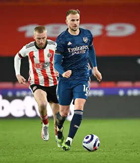 Arsenal's Rob Holding Breaks Past Sheffield United's Oli McBurnie in Empty Bramall Lane - Sheffield United vs Arsenal, Premier League 2020-21