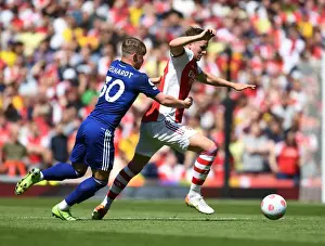 Arsenal's Rob Holding Overpowers Leeds Gelhardt in Intense Premier League Clash