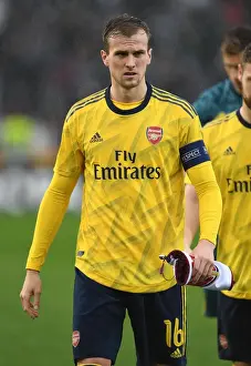Arsenal's Rob Holding Prepares for Vitoria Guimaraes Clash in Europa League Group Stage