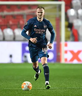 Arsenal's Rob Holding in UEFA Europa League Quarterfinal Match against Slavia Praha in Prague Amidst Empty Stands