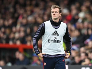 Images Dated 11th January 2020: Arsenal's Rob Holding Warming Up Ahead of Crystal Palace Clash (Premier League 2019-20)