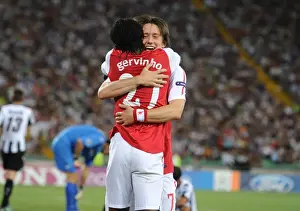 Arsenal's Rosicky and Gervinho Celebrate Robin van Persie's Goal in Udinese Clash (Udinese v Arsenal 2011-12, UEFA Champions League)