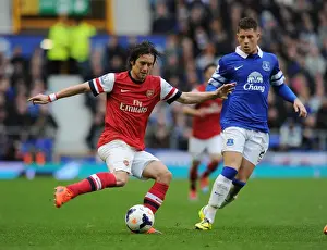 Everton Prints: Arsenal's Rosicky Outmaneuvers Everton's Barkley in Premier League Clash