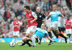 Arsenal's Rosicky Outsmarts Sunderland's Defense in 2011-12 Premier League Showdown