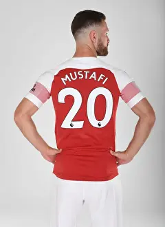 Arsenal's Shkodran Mustafi at 2018/19 First Team Photo Call