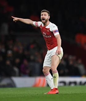 Images Dated 2nd May 2019: Arsenal's Shkodran Mustafi in Europa League Semi-Final Action vs Valencia