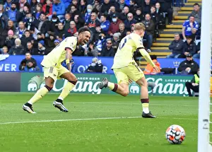 Arsenal's Smith Rowe and Aubameyang Celebrate Double Strike Against Leicester City (2021-22)