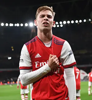 Arsenal's Smith Rowe Scores Third Goal in Arsenal's Victory over Aston Villa (2021-22)