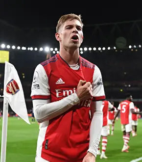 Arsenal's Smith Rowe Scores Third in Victory over Aston Villa (2021-22)