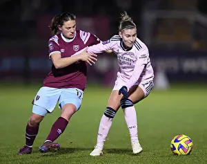 West Ham United Women V Arsenal Women 2022-23 Prints: Arsenal's Steph Catley in Action against West Ham United in FA Women's Super League Clash