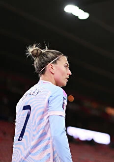 Images Dated 24th November 2023: Arsenal's Steph Catley Readies for Corner Kick Against Southampton in FA Women's Continental Tyres