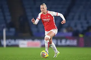 Arsenal's Stina Blackstenius Scores Thrilling Goal in Women's Super League Clash at Leicester City