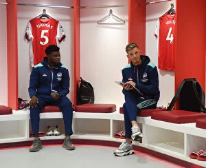 Images Dated 1st January 2022: Arsenal's Thomas Partey and Ben White Prepare for Manchester City Clash in Premier League (2021-22)