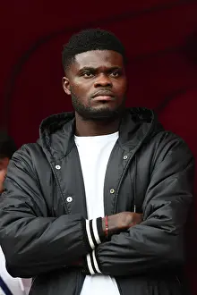 Arsenal's Thomas Partey Focuses Ahead of Arsenal v Tottenham Showdown (2023-24)