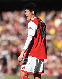 Arsenal's Tomiyasu in Action: Arsenal vs. Nottingham Forest (2022-23)