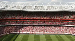 Arsenal V Portsmouth 2009-10 Prints: Arsenal's Triumph: 4-1 Victory Over Portsmouth at Emiras Stadium