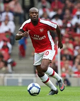 Images Dated 1st August 2009: Arsenal's Triumph over Atletico Madrid: William Gallas's Performance (2:1), Emirates Cup, 2009