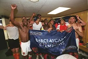 Tottenham V Arsenal Prints: Arsenal's Triumph: Premier League Victory at White Hart Lane, 2004