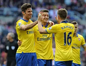 Arsenal's Triumph: Unforgettable Goal Celebration - Ramsey, Giroud, Ozil (2013-14)