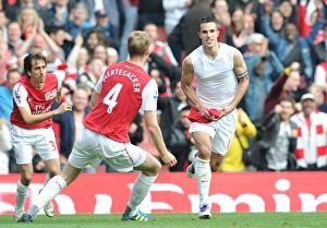 Arsenal V Sunderland 2011-12 Prints: Arsenal's Triumph: Van Persie