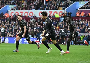 Arsenal's Triumphant Third Goal: Own Goal by Emi Martinez Against Aston Villa (2022-23)