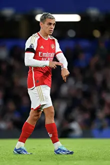 Arsenal's Trossard Faces Off Against Chelsea at Stamford Bridge (2023-24 Premier League)
