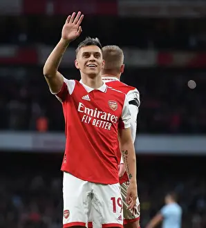 Arsenal V Brentford 2022-23 Prints: Arsenal's Trossard Scores Thriller: Arsenal FC vs Brentford FC, Premier League 2022-23