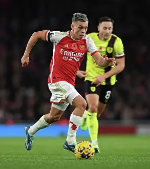 Arsenal's Trossard Shines: Premier League Clash Against Burnley (2023-24)