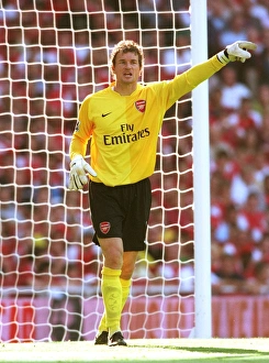 Arsenal's Unbeatable Wall: Jens Lehmann's Shut-Out in Arsenal's 3-0 FA Premier League Victory over Sheffield United, 2006