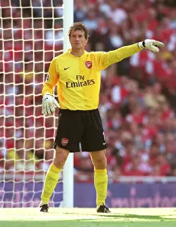 Arsenal's Unbeatable Wall: Jens Lehmann's Shut-Out in the 3-0 FA Premiership Victory over Sheffield United, 2006